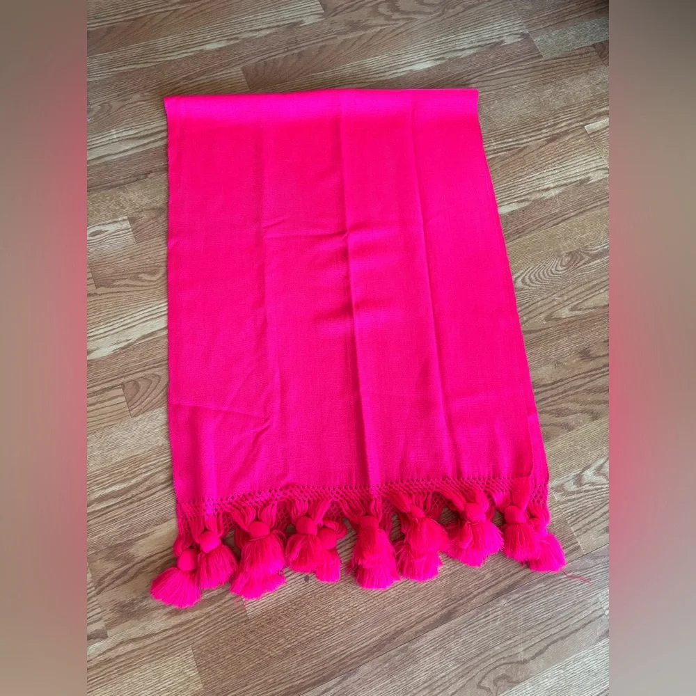 Vintage Saks Fifth Avenue Hot Pink Tassel Scarf / Throw | Blanket Wrap 26” x 78”